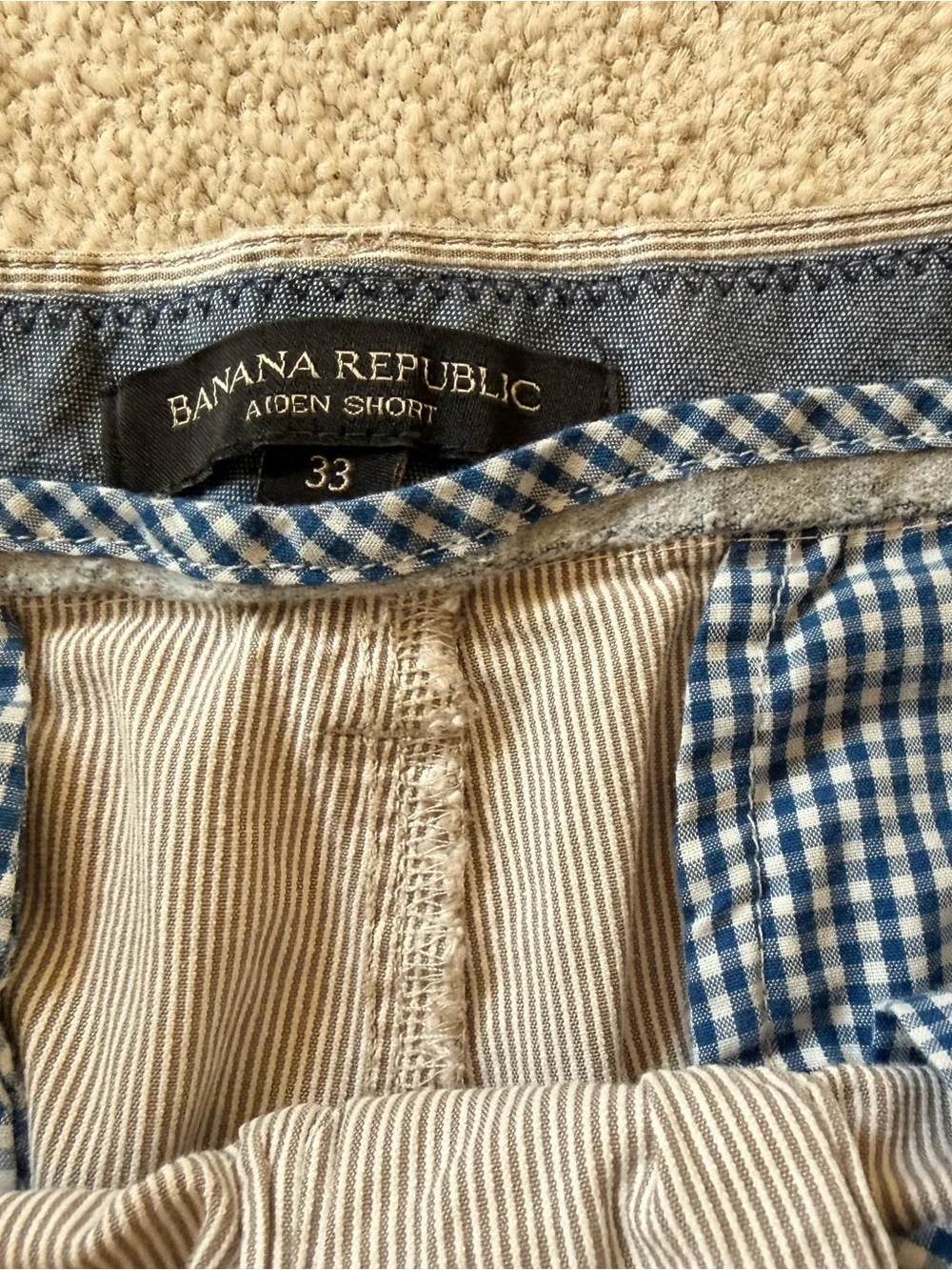 BANANA REPUBLIC Men’s Gray Striped Chinos Shorts Sz 33
